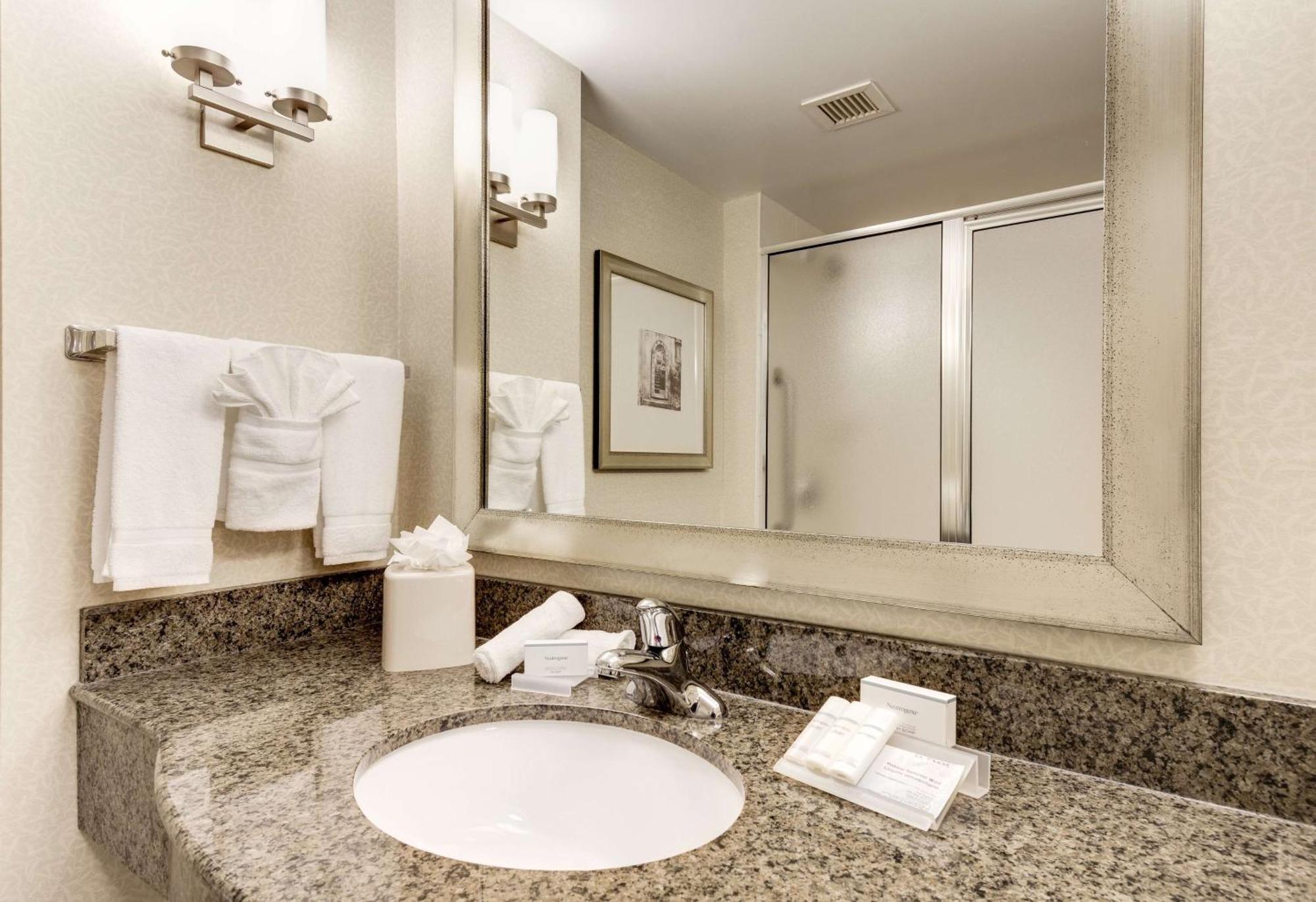 Hilton Garden Inn Waldorf Eksteriør billede